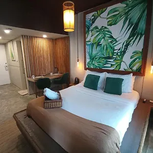 The Staycation - Serviced Aparthotel